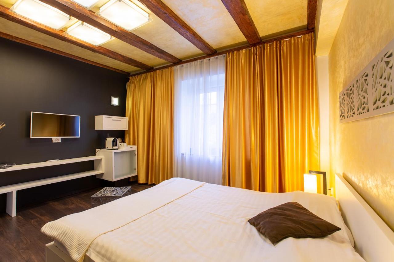 Vendi Grand Square Residence Sibiu Buitenkant foto