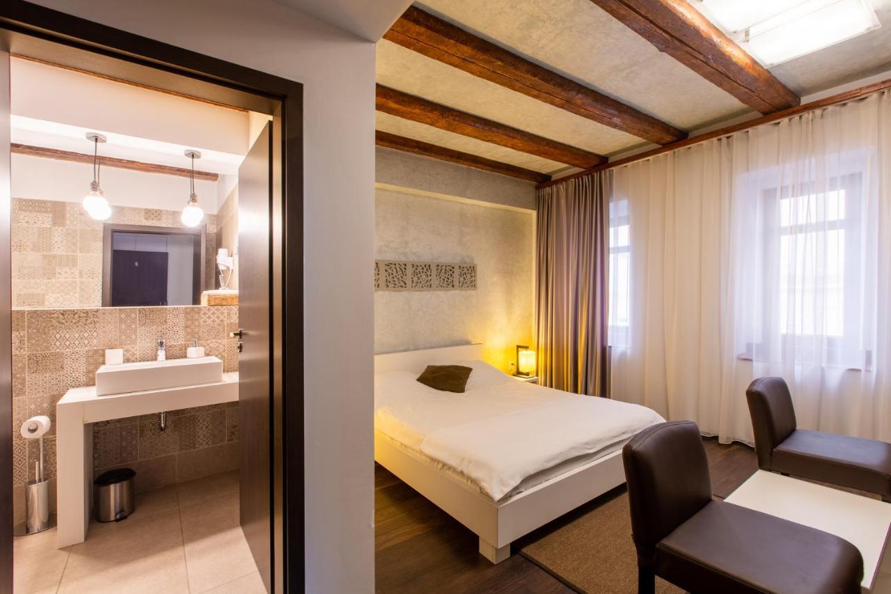 Vendi Grand Square Residence Sibiu Buitenkant foto