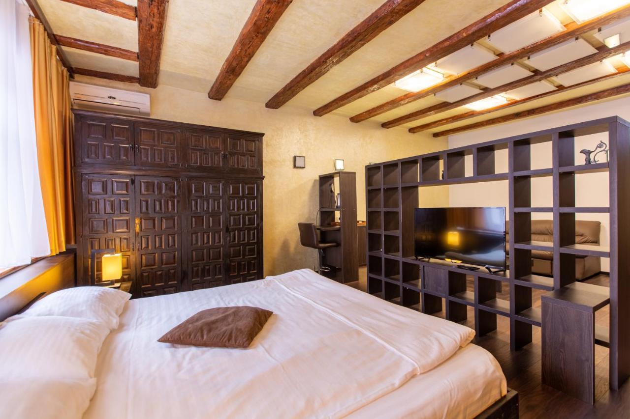 Vendi Grand Square Residence Sibiu Buitenkant foto