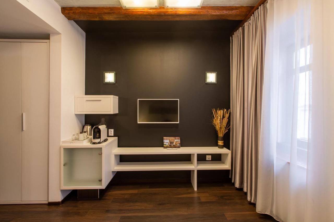 Vendi Grand Square Residence Sibiu Buitenkant foto