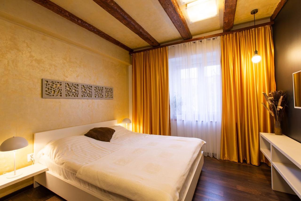 Vendi Grand Square Residence Sibiu Buitenkant foto